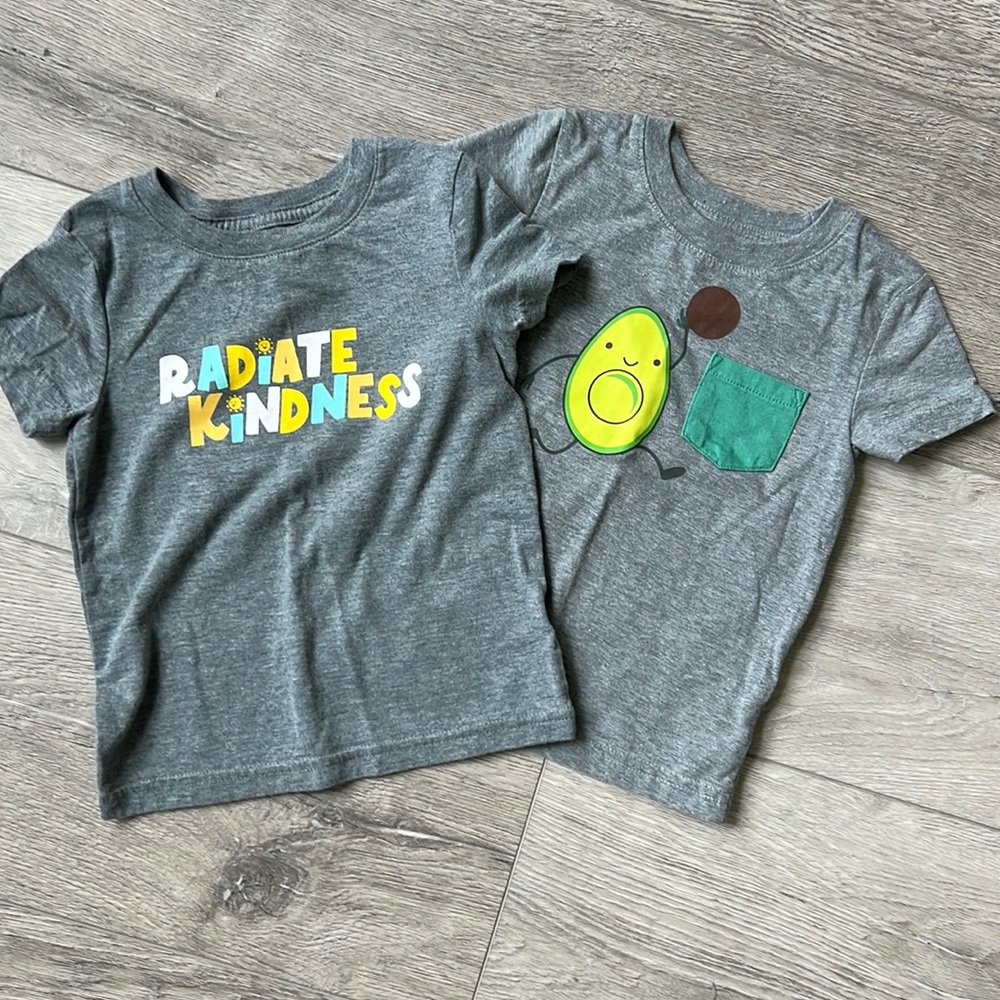 Cat and Jack graphic T-shirt bundle 18 months